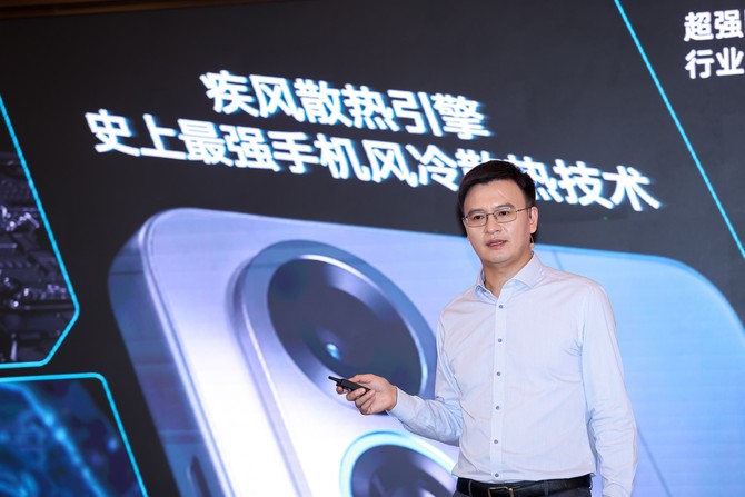 5172282.jpg_i-730x550-1 OPPO发布疾风散热引擎 打造史上最强手机风冷散热体验