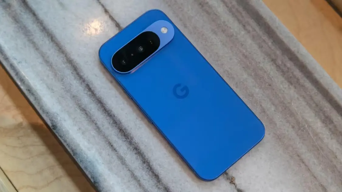 08DD91ADD9E9E7FBAC52A30ACA8821537C52F3F7_size87_w1440_h810 为何Pixel 10 Pro XL手机独享25W无线快充?谷歌回应:规避起火隐患、兑现7年更新承诺