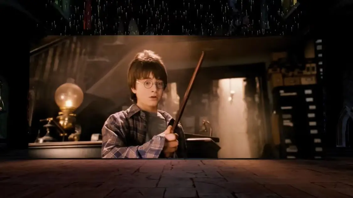 4BE9F578B3A7EB3B786AD629AA4D052247F37FBF_size73_w1440_h810 苹果Vision Pro独享:哈利・波特“霍格沃茨礼堂”空降,魔法世界“触手可及”