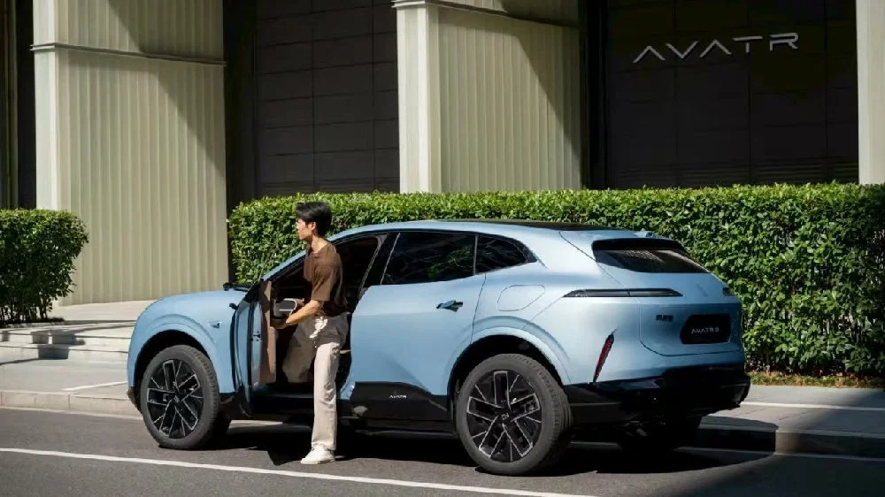 官方：阿维塔07老用户将通过OTA升级至华为乾崑ADS 4和鸿蒙5